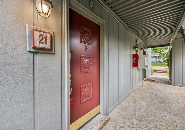 Photo 2 of Condo for sale at 21 Vaughns Gap Rd #21, Nashville, TN 37205 | MLS# 3281109 | Listing updated on 2026-08-20