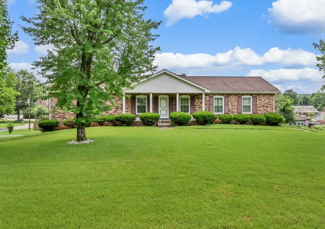 1st image of 106 Crestmore Dr, Clarksville, TN 37040 | MLS# 3280791