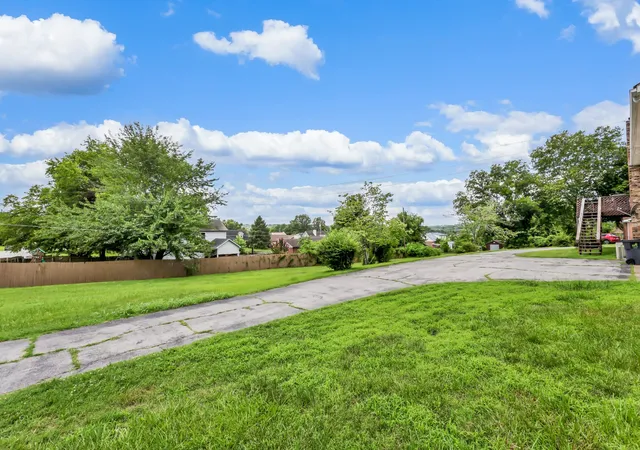 32nd image of 106 Crestmore Dr, Clarksville, TN 37040 | MLS# 3280791