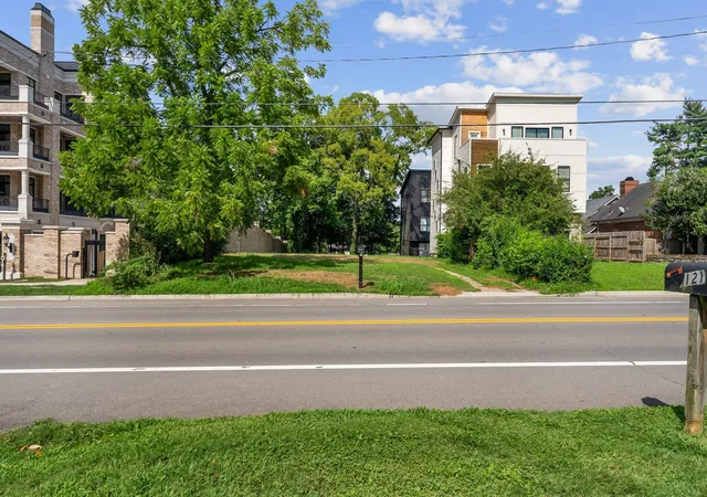 Land for sale at 122 Woodmont Blvd, Nashville, TN 37205 | MLS# 3301890