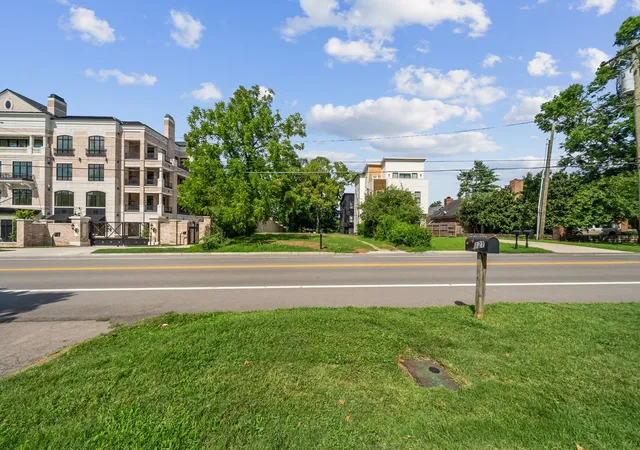 Photo 2 of Land for sale at 122 Woodmont Blvd, Nashville, TN 37205 | MLS# 3301890 | Listing updated on 2026-09-17
