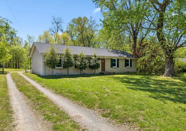 Photo 3 of Single family home for sale at 248 Pine Mountain Rd, Clarksville, TN 37042 | MLS# 3299545 | Listing updated on 2026-08-29