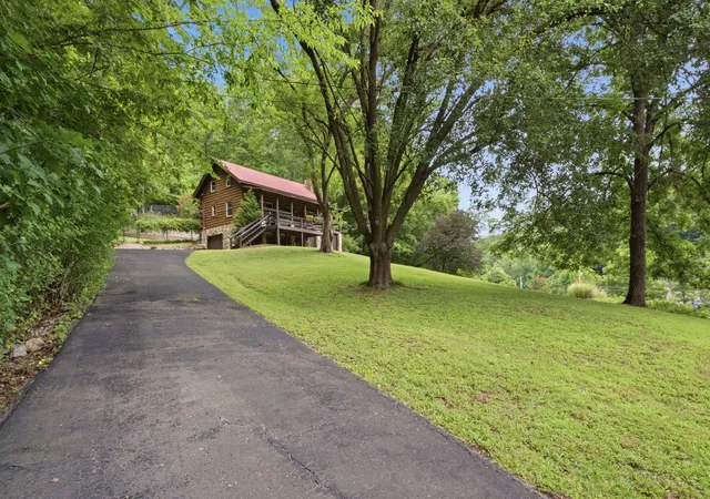 Photo 3 of Single family home for sale at 1156 Langbrae Dr, Goodlettsville, TN 37072 | MLS# 3288077 | Listing updated on 2026-09-02
