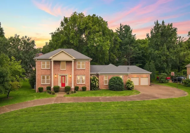 Photo 1 of Single family home for sale at 760 Dairy Ln, Brentwood, TN 37027 | MLS# 3500906 | Listing updated on 2026-08-30