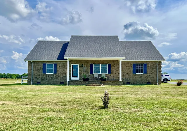 1st image of 1513 Charlie Butts Rd, Franklin, KY 42134 | MLS# 3280930