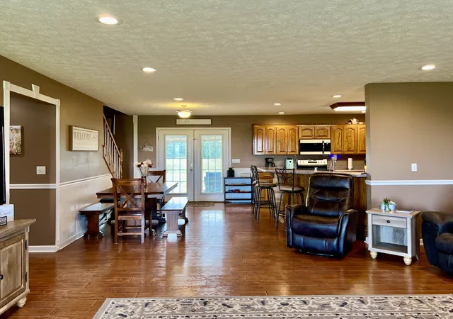 4th image of 1513 Charlie Butts Rd, Franklin, KY 42134 | MLS# 3280930