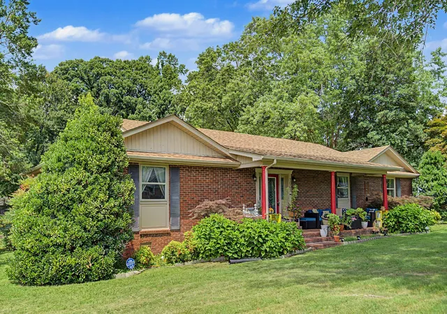 1st image of 1001 Due West Cir, Lafayette, TN 37083 | MLS# 3281353
