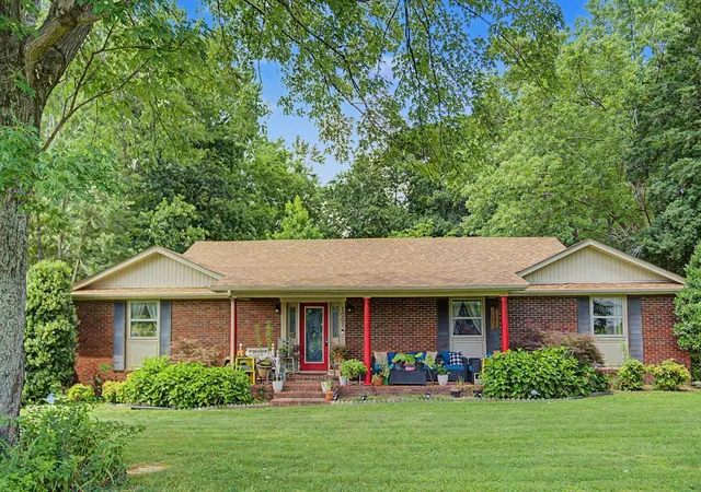 2nd image of 1001 Due West Cir, Lafayette, TN 37083 | MLS# 3281353