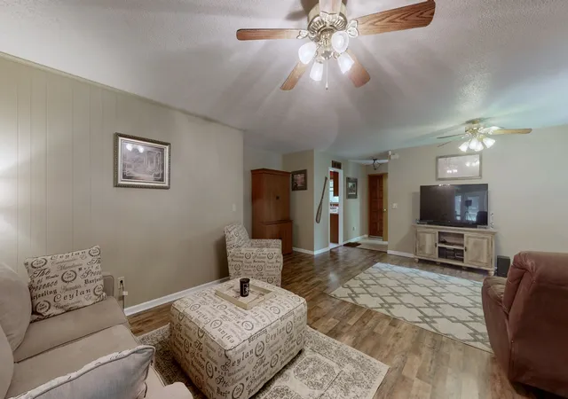 Photo 3 of Single family home for sale at 327 Russwood Dr, Springville, TN 38256 | MLS# 3283676 | Listing updated on 2026-09-24