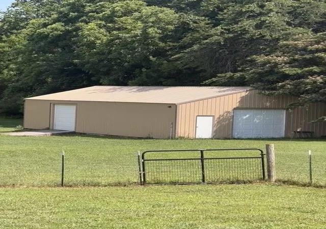 2nd image of 4055 S Bunker Hill Rd, Cookeville, TN 38506 | MLS# 3280936