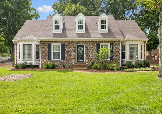 Photo 4 of Single family home for sale at 402 Cotton Ln, Franklin, TN 37069 | MLS# 3282548 | Listing updated on 2026-08-20