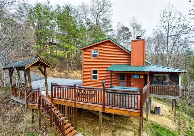 Photo 1 of Single family home for sale at 1380 Cupid Way, Sevierville, TN 37876 | MLS# 3282598 | Listing updated on 2026-10-07