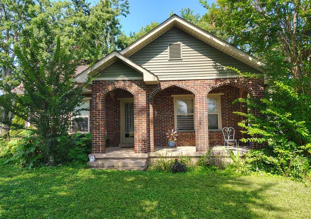 1st image of 700 Red Boiling Springs Rd, Lafayette, TN 37083 | MLS# 3288400