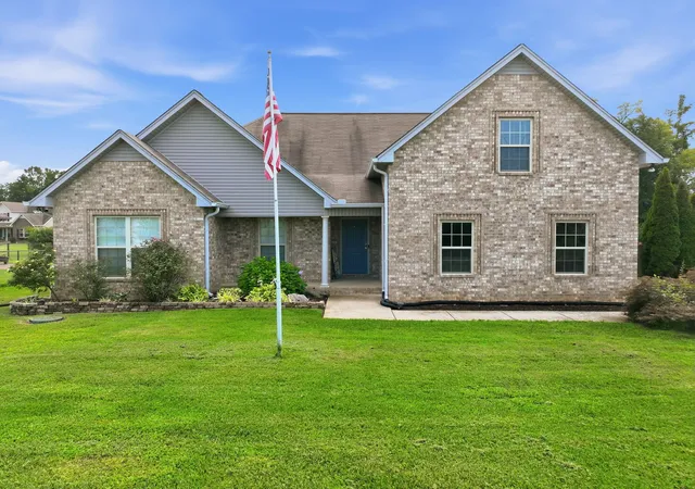 Photo 1 of Single family home for sale at 1305 Round Rock Dr, Murfreesboro, TN 37128 | MLS# 3280990 | Listing updated on 2026-08-20