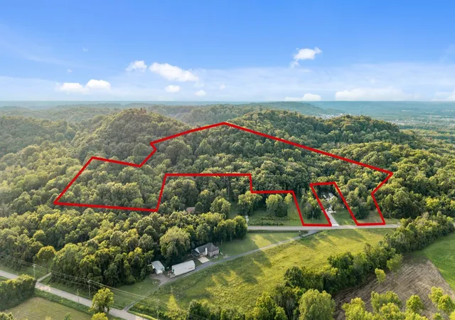 Photo 2 of Land for sale at 0 Carters Crk Pike, Franklin, TN 37064 | MLS# 3305608 | Listing updated on 2026-07-24