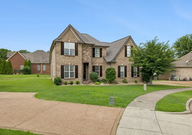 2nd image of 208 Chapel Ct S, Hendersonville, TN 37075 | MLS# 3287604