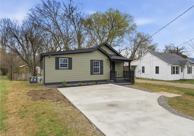 3rd image of 214 W Adams Ave, Lebanon, TN 37087 | MLS# 3282551