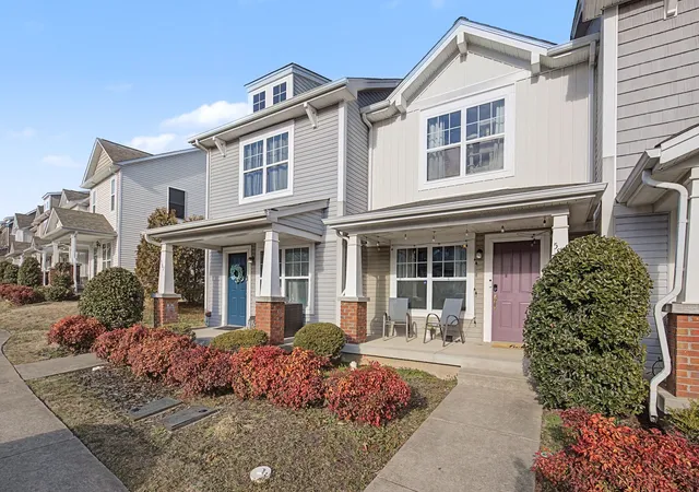 Photo 2 of Townhouse for sale at 580 Bradburn Village Cir, Antioch, TN 37013 | MLS# 3281007 | Listing updated on 2026-07-20