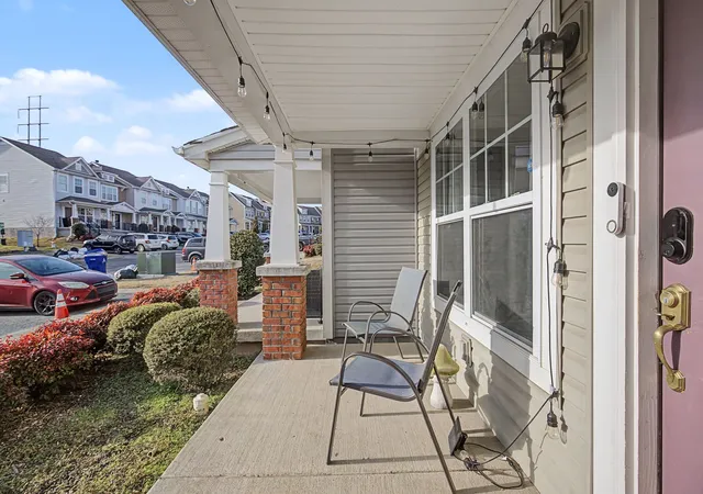 Photo 3 of Townhouse for sale at 580 Bradburn Village Cir, Antioch, TN 37013 | MLS# 3281007 | Listing updated on 2026-07-20
