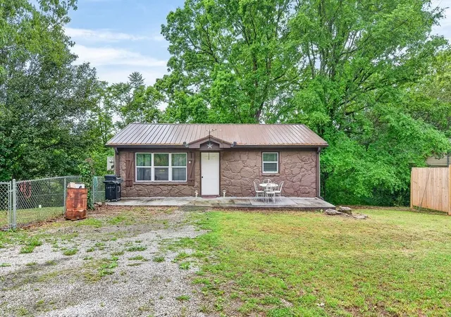 4th image of 1976 Crossville Hwy, Sparta, TN 38583 | MLS# 3281100