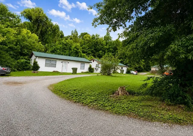 Photo 2 of Multi family home for sale at 55515611 River Rd, Decatur, TN 37322 | MLS# 3281095 | Listing updated on 2026-10-10