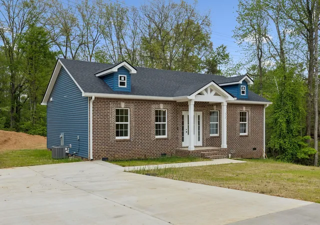 Photo 3 of Single family home for sale at 613 Hill Rd, Clarksville, TN 37040 | MLS# 3297880 | Listing updated on 2026-08-20