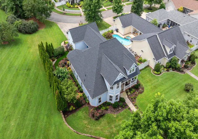 Photo 2 of Single family home for sale at 701 Fountainwood Blvd, Franklin, TN 37064 | MLS# 3306286 | Listing updated on 2026-08-31