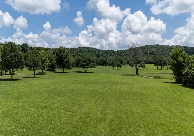 2nd image of 107 Forrest Ct, Shelbyville, TN 37160 | MLS# 3302003