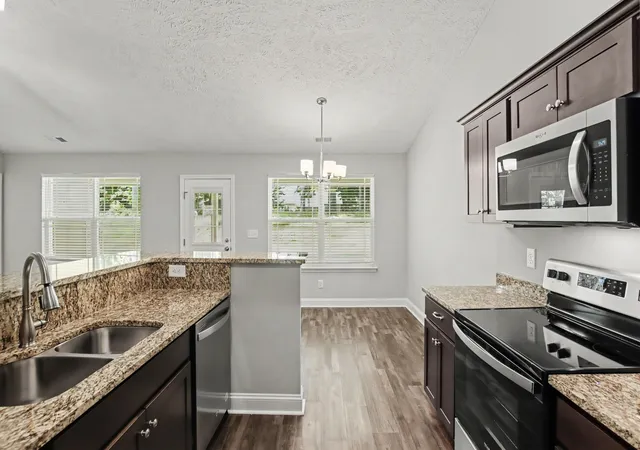 Photo 4 of Single family home for sale at 273 Green Hills Dr, Springfield, TN 37172 | MLS# 3285825 | Listing updated on 2026-08-21