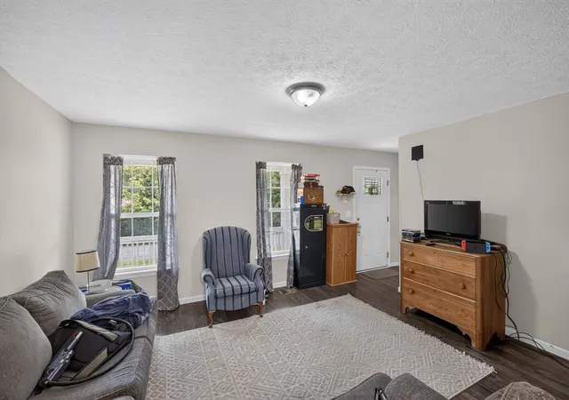 Photo 3 of Single family home for sale at 658 W End St, Cookeville, TN 38501 | MLS# 3285961 | Listing updated on 2026-09-30