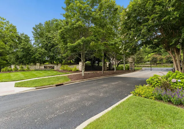 42nd image of 1201 Stoney Point Ln, Franklin, TN 37067 | MLS# 3303982