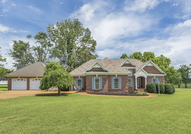 1st image of 260 Kerr Farms Ln, Savannah, TN 38372 | MLS# 3298108