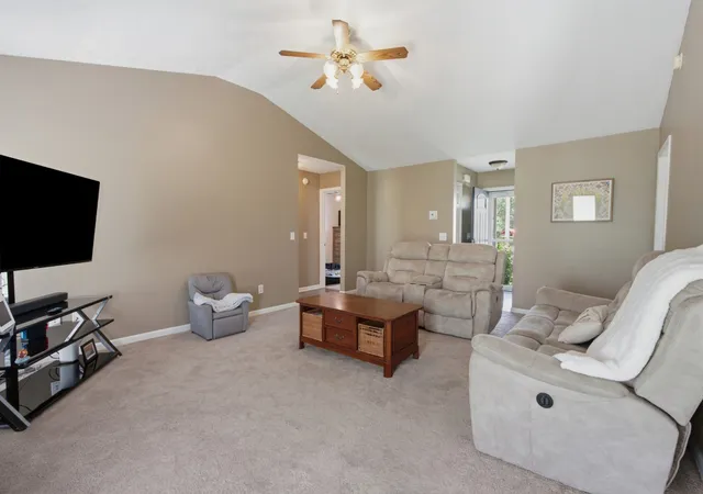 Photo 4 of Single family home for sale at 710 Pinehurst Pt, Mount Juliet, TN 37122 | MLS# 3305111 | Listing updated on 2026-07-27