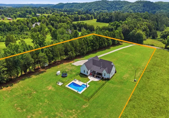 2nd image of 6979 Mouse Creek Road Nw, Cleveland, TN 37312 | MLS# 3512789
