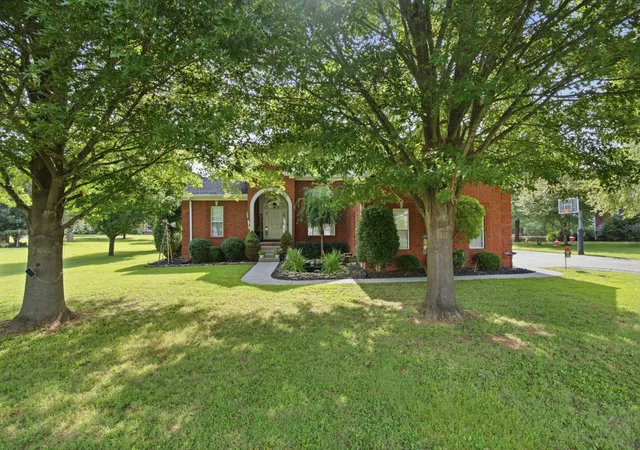 2nd image of 421 Karlee Ct, Lebanon, TN 37087 | MLS# 3287985