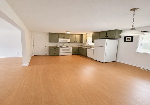 Photo 2 of Single family home for sale at 292 Lafayette Rd, Clarksville, TN 37042 | MLS# 3285742 | Listing updated on 2026-07-22