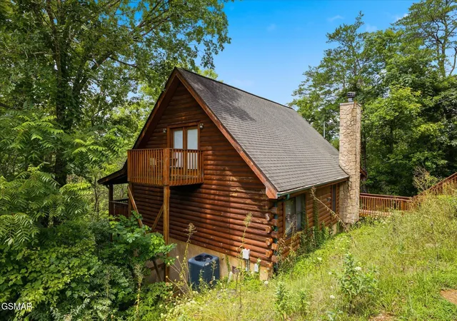 Photo 1 of Sale Pending at 1356 Wedge Tailed Ln, Sevierville, TN 37876 | MLS# 3298236 | Listing updated on 2026-09-21