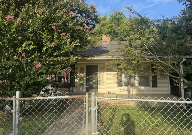 1st image of 1831 S Main St, Columbia, TN 38401 | MLS# 3282446