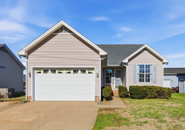 1st image of 205 Sheridan Cir, Hopkinsville, KY 42240 | MLS# 3286012