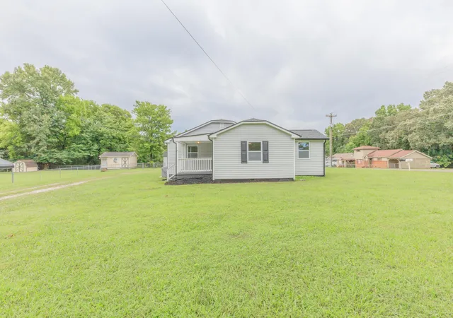 3rd image of 31 Circle Dr, Rossville, GA 30741 | MLS# 3304674