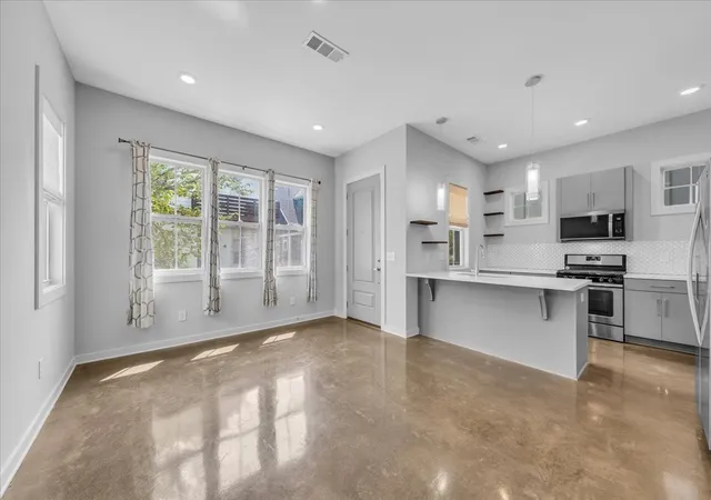 Photo 4 of Single family home for sale at 1079 Treaty Oaks Dr, Nashville, TN 37209 | MLS# 3287981 | Listing updated on 2026-09-19
