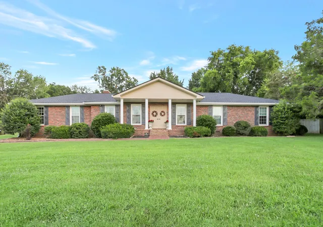 Photo 1 of Sale Pending at 4025 Lake Pkwy, Hermitage, TN 37076 | MLS# 3306113 | Listing updated on 2026-07-27