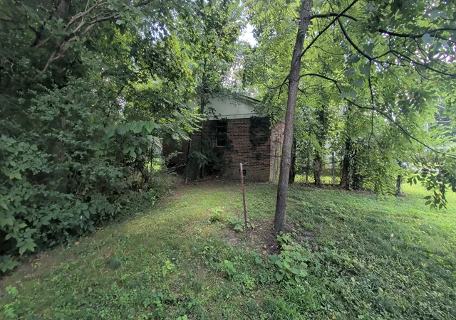 Photo 2 of Single family home for sale at 1044 Highland St, Brownsville, TN 38012 | MLS# 3283771 | Listing updated on 2026-07-23