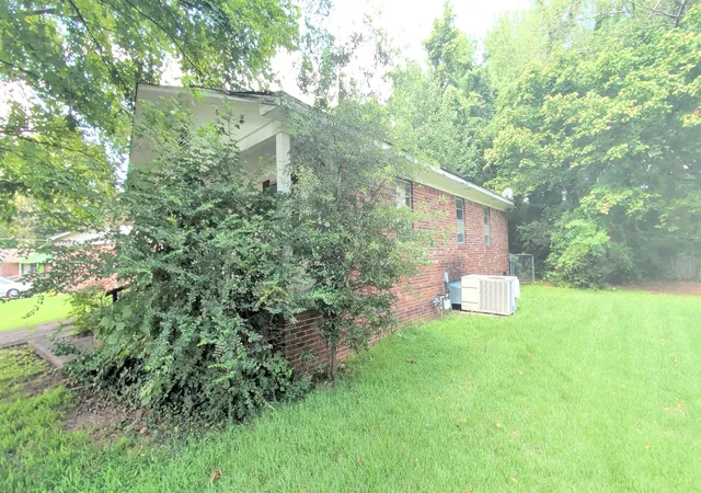 Photo 3 of Single family home for sale at 1044 Highland St, Brownsville, TN 38012 | MLS# 3283771 | Listing updated on 2026-07-23