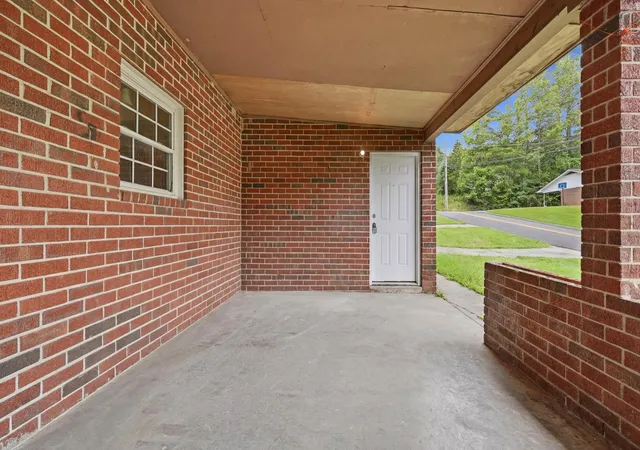 4th image of 1418 Walston Street, Dalton, GA 30720 | MLS# 3282591
