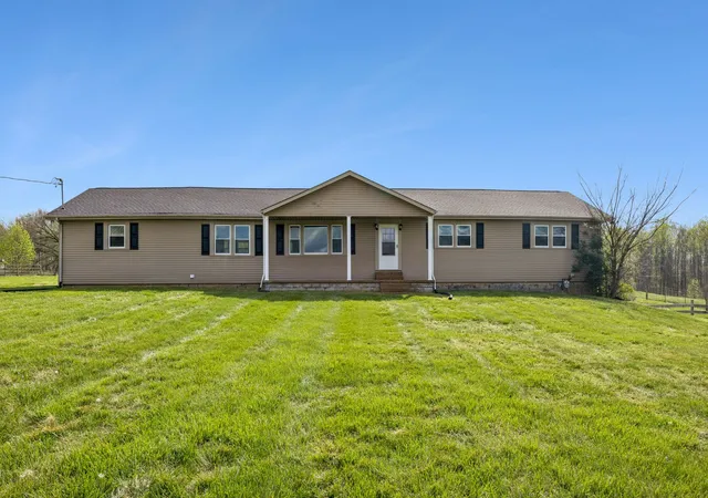 1st image of 905 Town Branch Rd, Charlotte, TN 37036 | MLS# 3285678