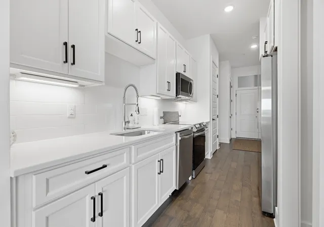 Photo 4 of Townhouse for sale at 601 Hamilton Ave #202, Nashville, TN 37203 | MLS# 3283663 | Listing updated on 2026-09-16