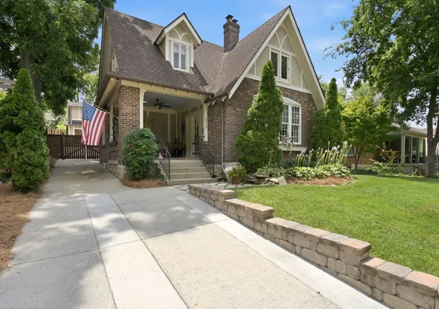 2nd image of 2519 Fairfax Ave, Nashville, TN 37212 | MLS# 3302274