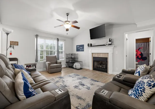 2nd image of 9739 Falcon Crest Dr, Ooltewah, TN 37363 | MLS# 3337386