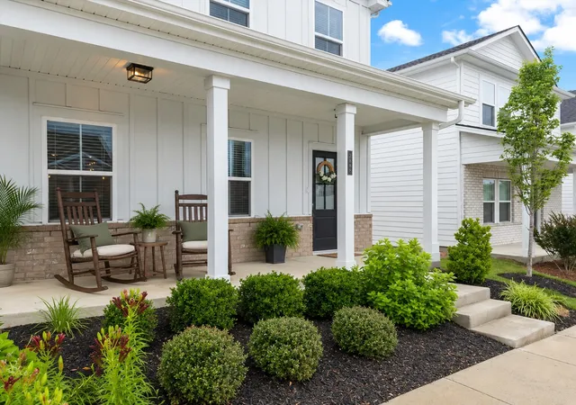 Photo 1 of Single family home for sale at 1337 Carriage Park Dr, Hermitage, TN 37076 | MLS# 3285966 | Listing updated on 2026-10-02